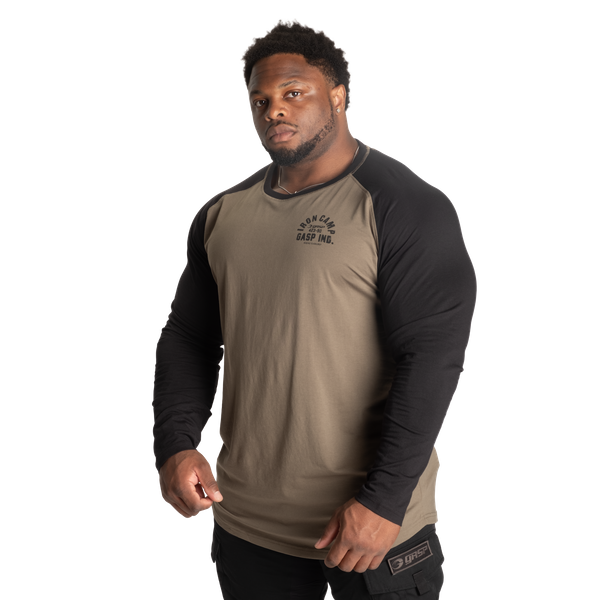 Gasp Iron Camp Raglan LS