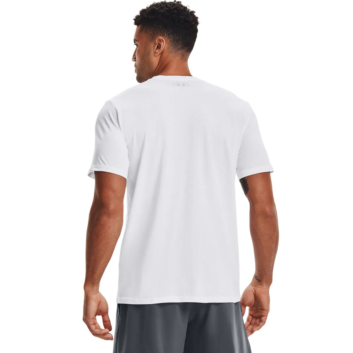 Under Armour - T-shirts