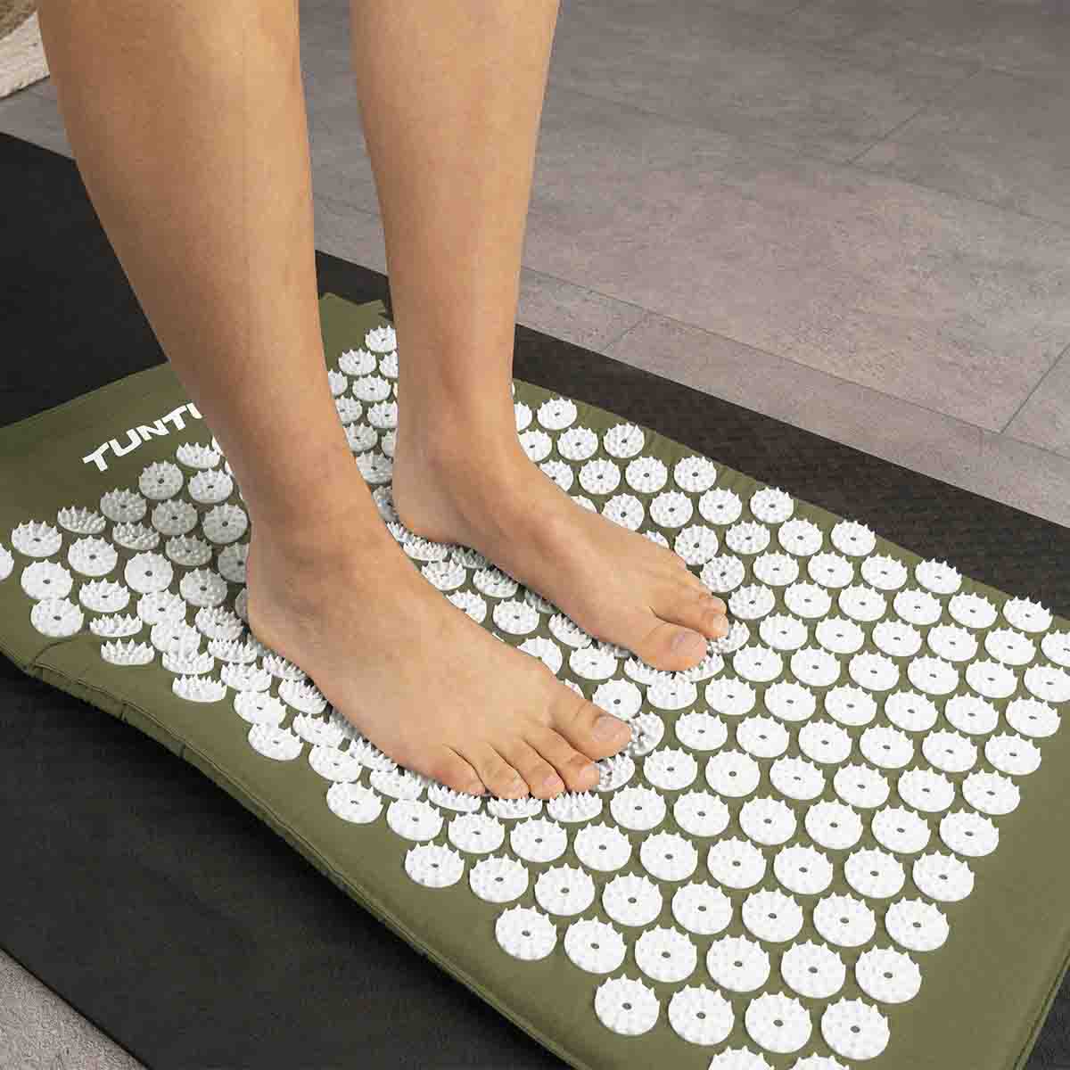 Tunturi Acupressure Mat and Pillow Green