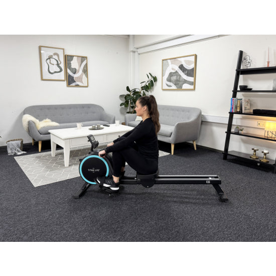 Titan Life Rower R36 – kompakt roddmaskin för effektiv hemmaträning