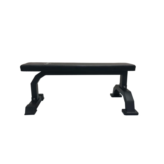 Titan Life Flat Bench II – stabil träningsbänk för mångsidig styrketräning
