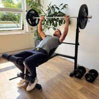 Titan Life Essential Bench II – komplett träningsbänk för hemmagymmet