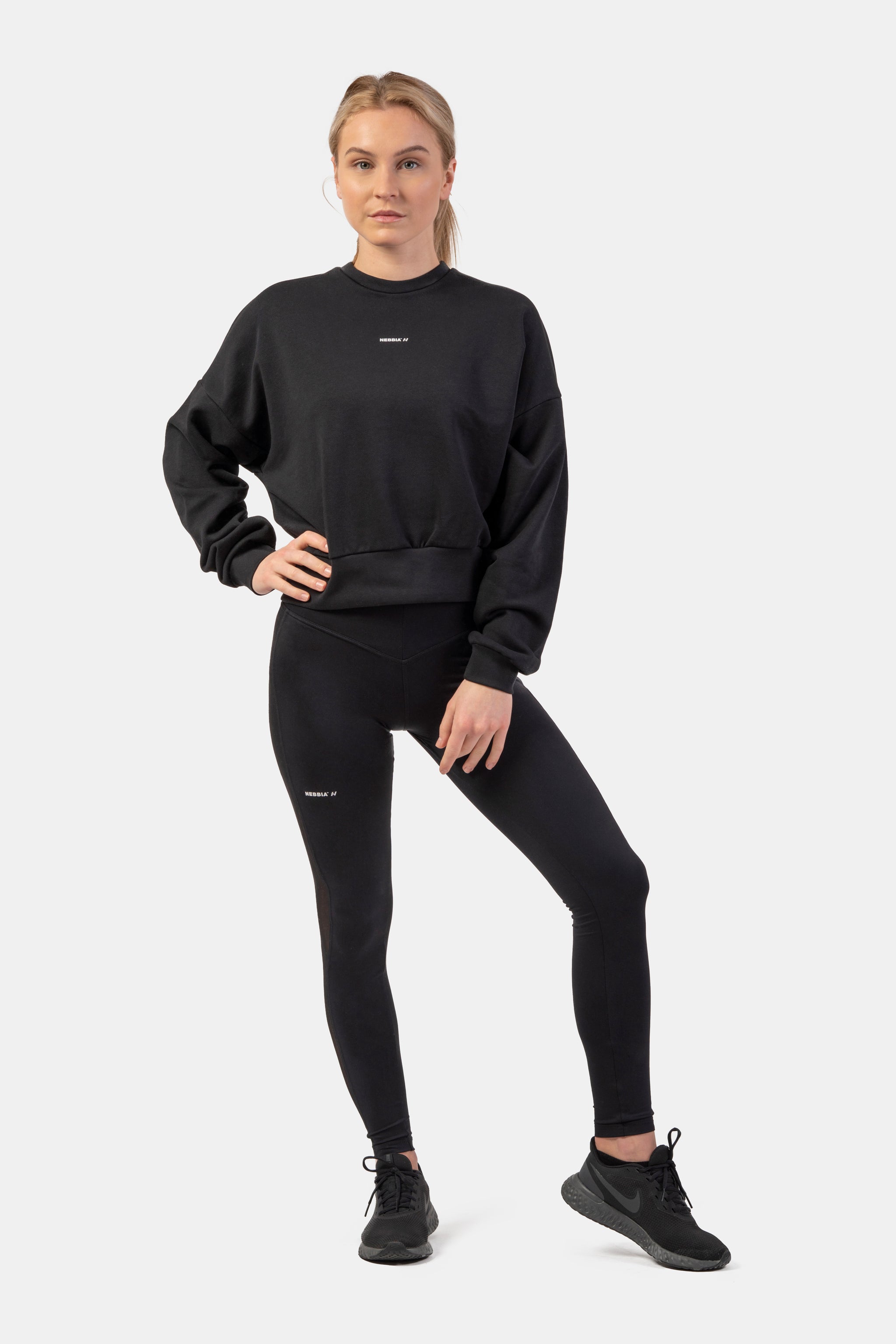 Nebbia Loose Fit Sweatshirt "Feeling Good", black