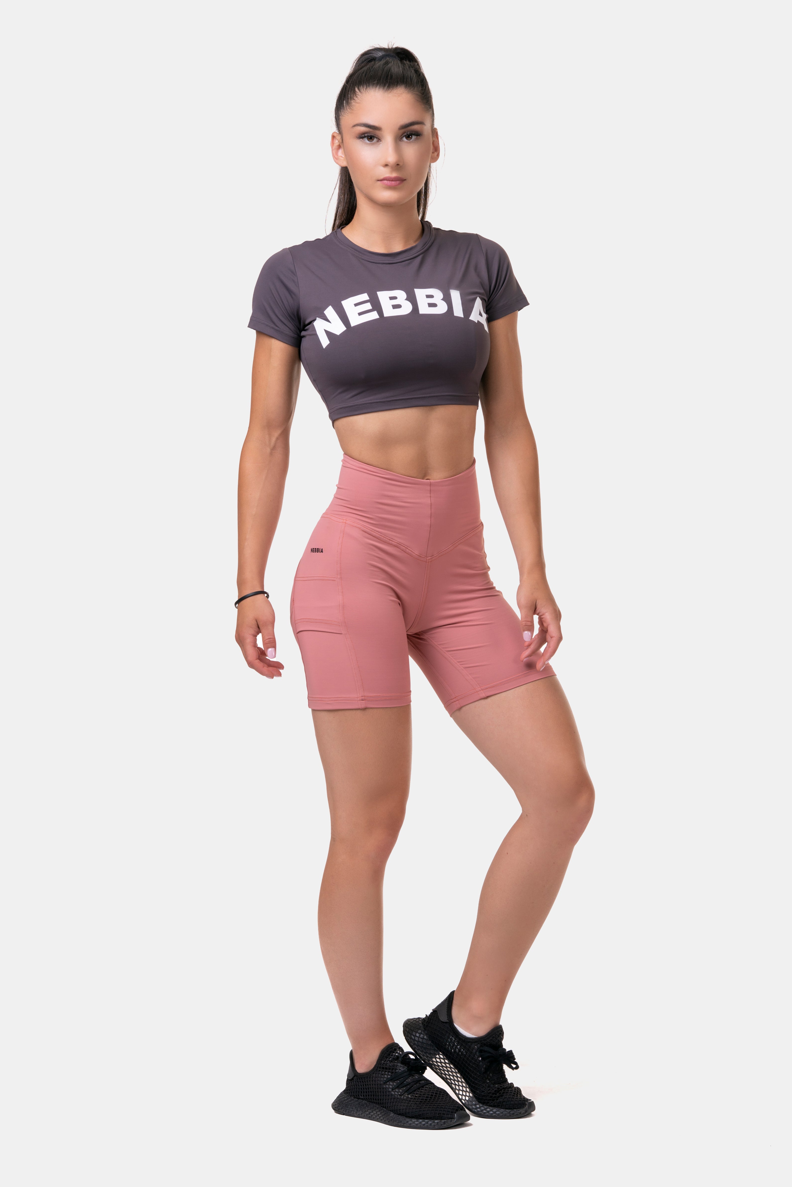 Nebbia Sporty Crop Top, marron