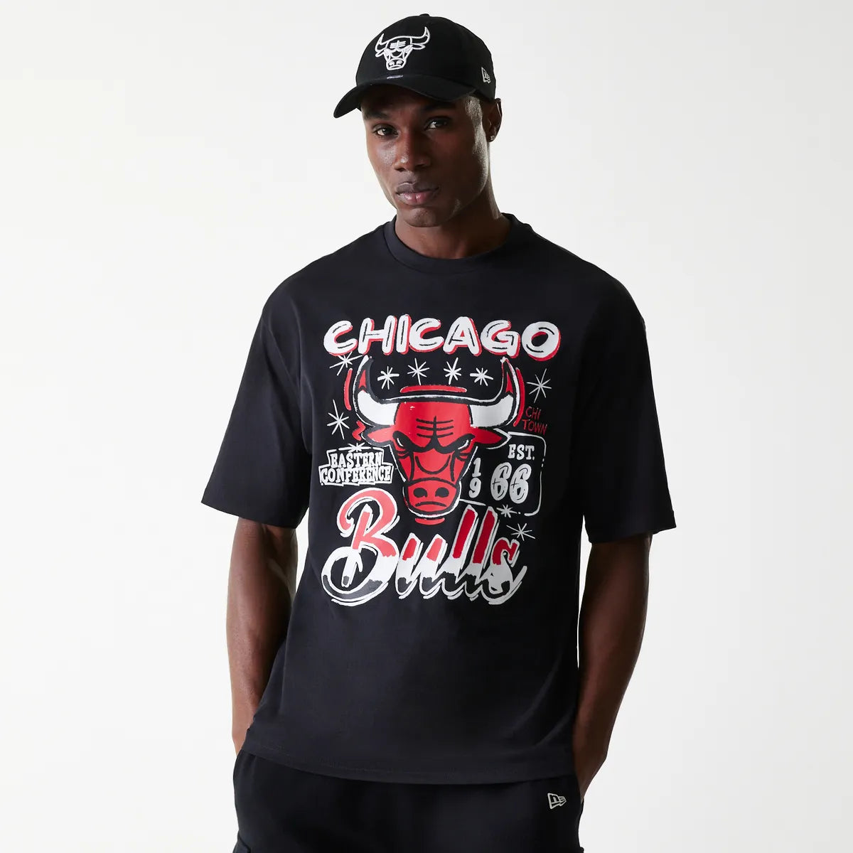 New Era NBA GRPHC OS TEE CHIBUL  Blk
