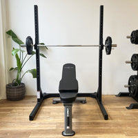 TITAN LIFE PRO Squat Stand Skivstångställning – kompakt styrka för ditt hemmagym