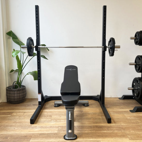 TITAN LIFE PRO Squat Stand Skivstångställning – kompakt styrka för ditt hemmagym