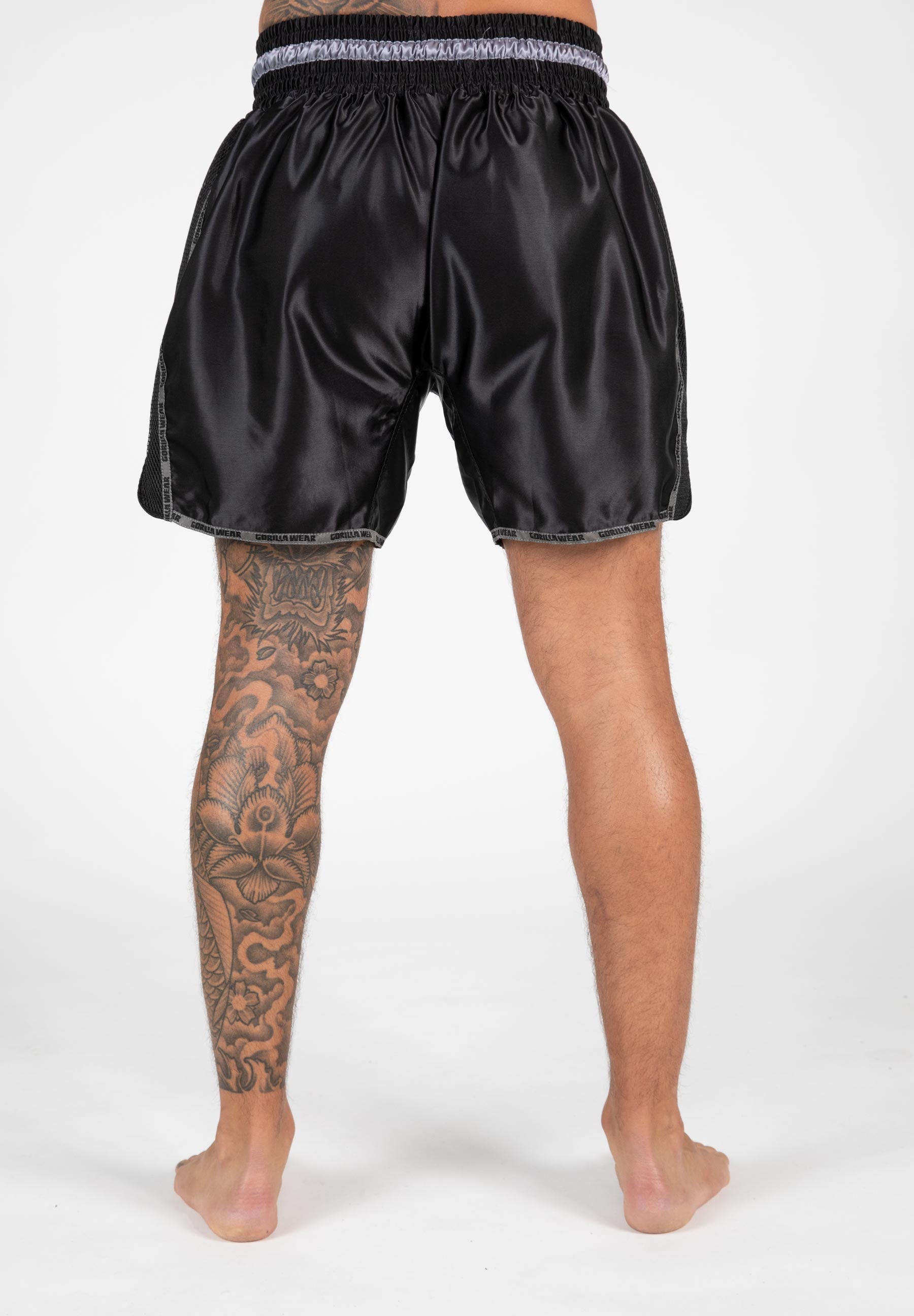 Gorilla Wear Piru Muay Thai Shorts, black