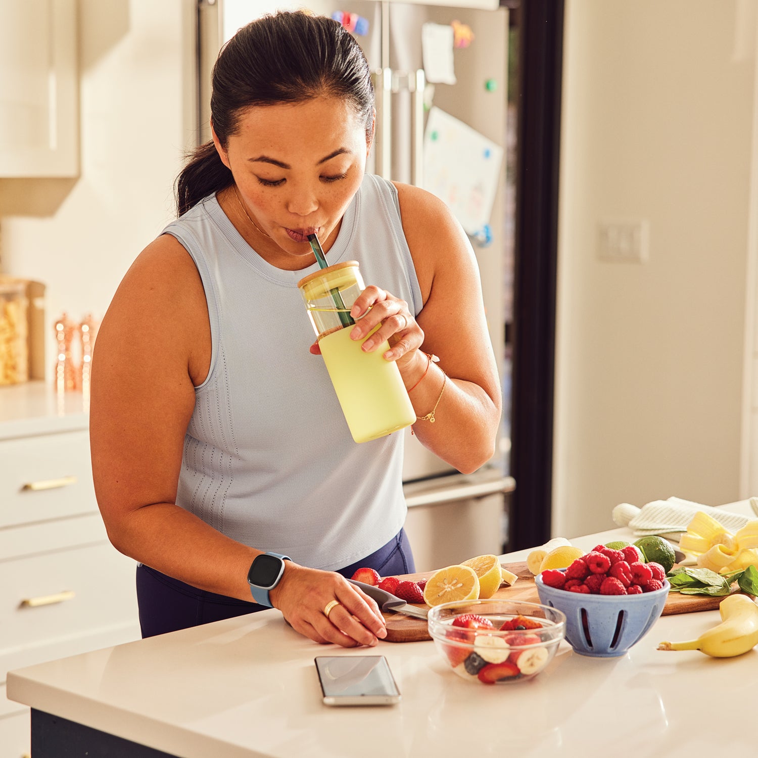 Fitbit Versa 4, Pink Sand/Copper Rose