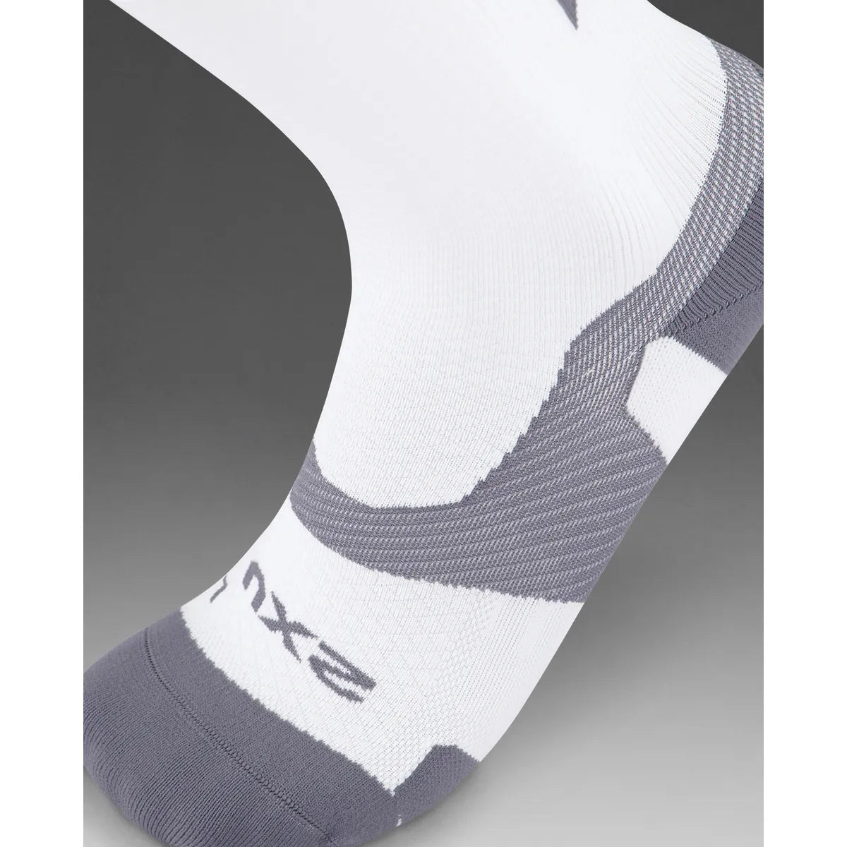 2XU VECTR LIGHT CUSHION FULL LENGTH SOCKS White/Grey