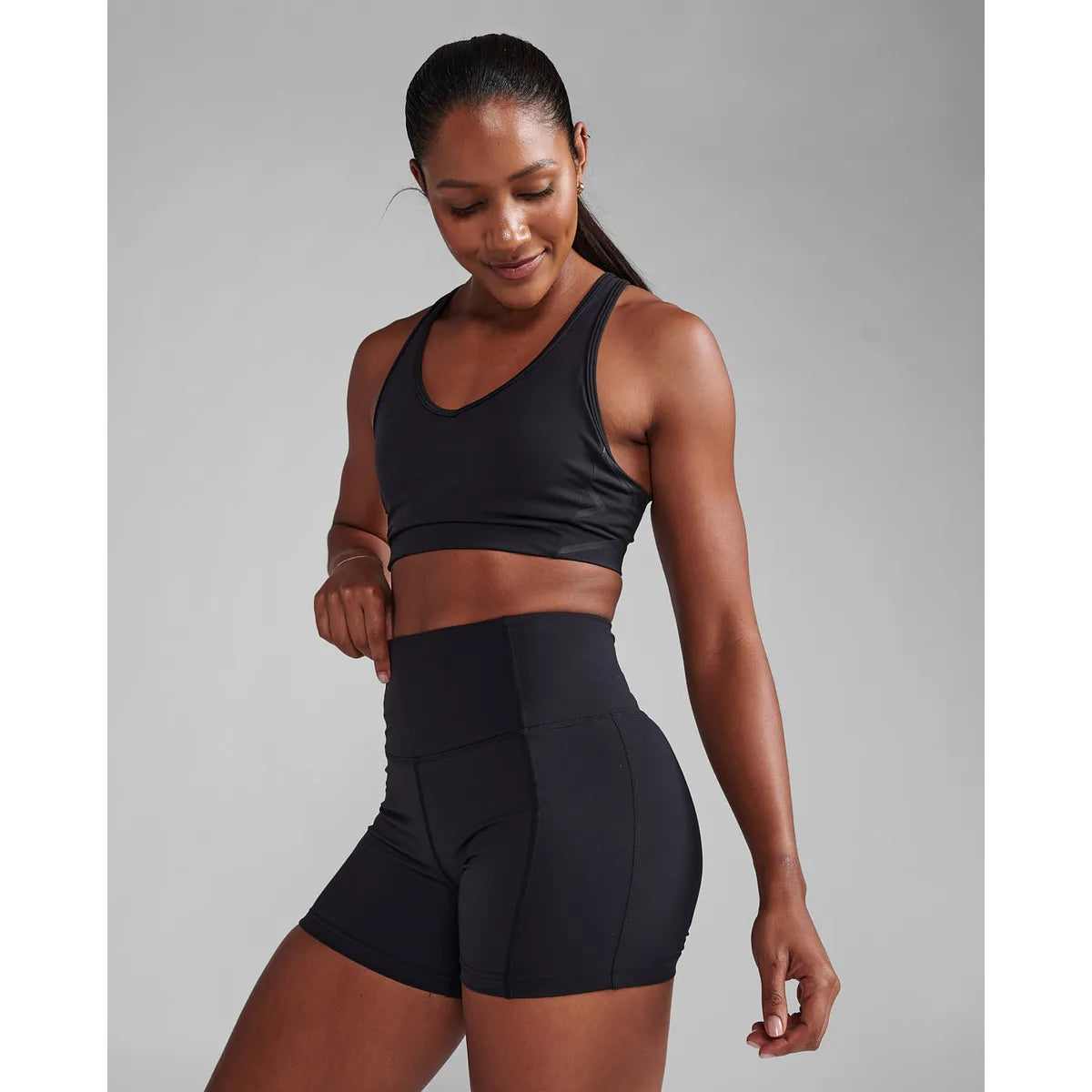 2XU FORM SOFT TOUCH HI-RISE COMPRESSION 4 INCH SHORTS Black/Black