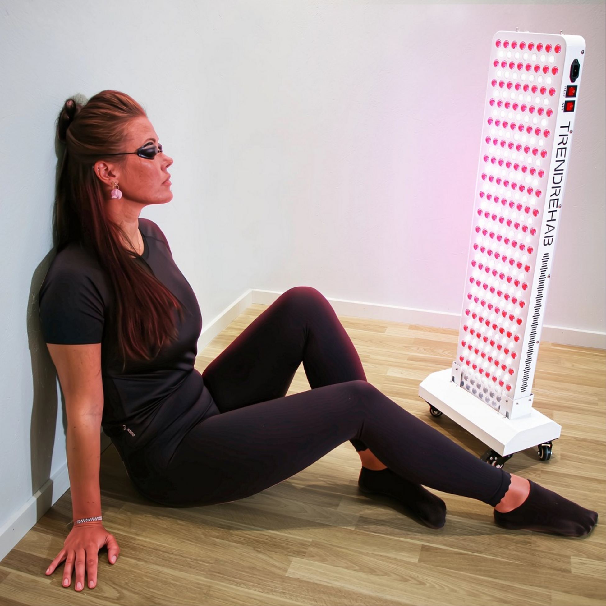 Trendrehab Rödljuslampa 1500 W