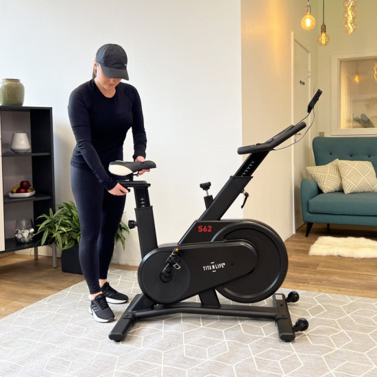TITAN LIFE Indoor Bike S62 – premiumcykel för tyst och effektiv träning