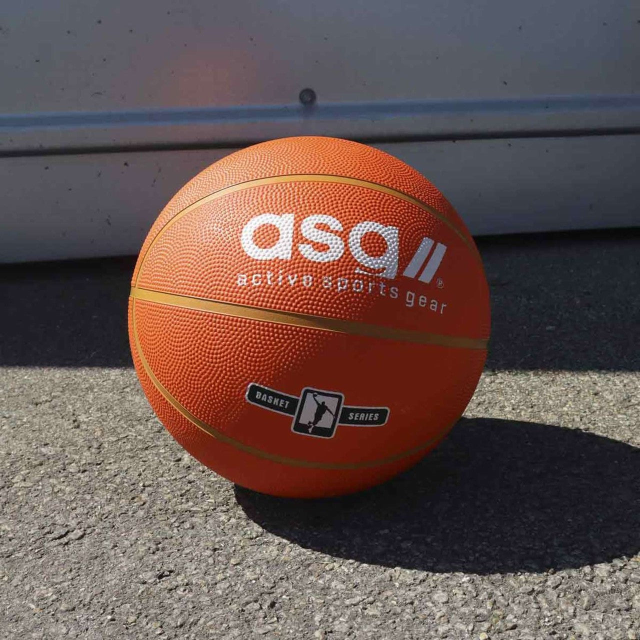 ASG Basketball Classic – Klassisk Basketboll för Spel på Alla Underlag